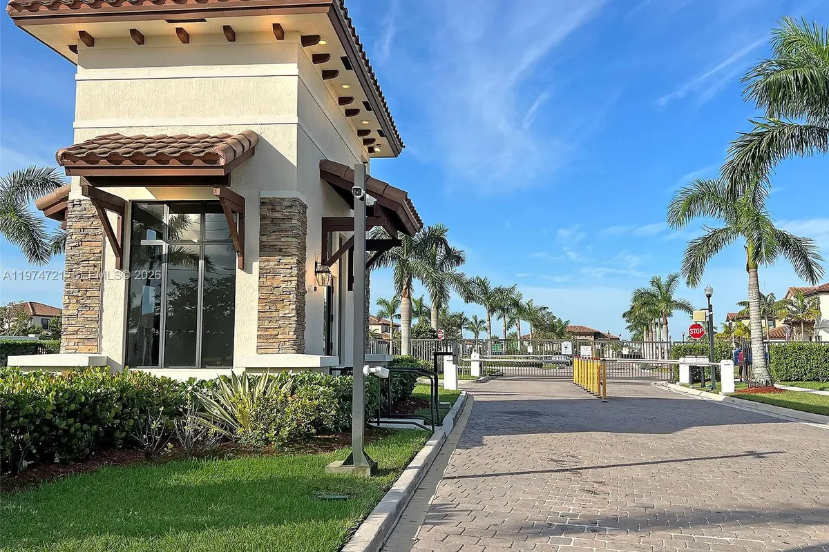 154 SE 23rd Ter, Homestead FL 33033