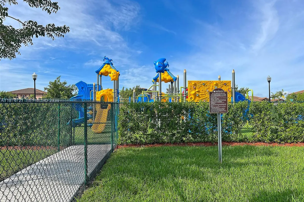 154 SE 23rd Ter, Homestead FL 33033