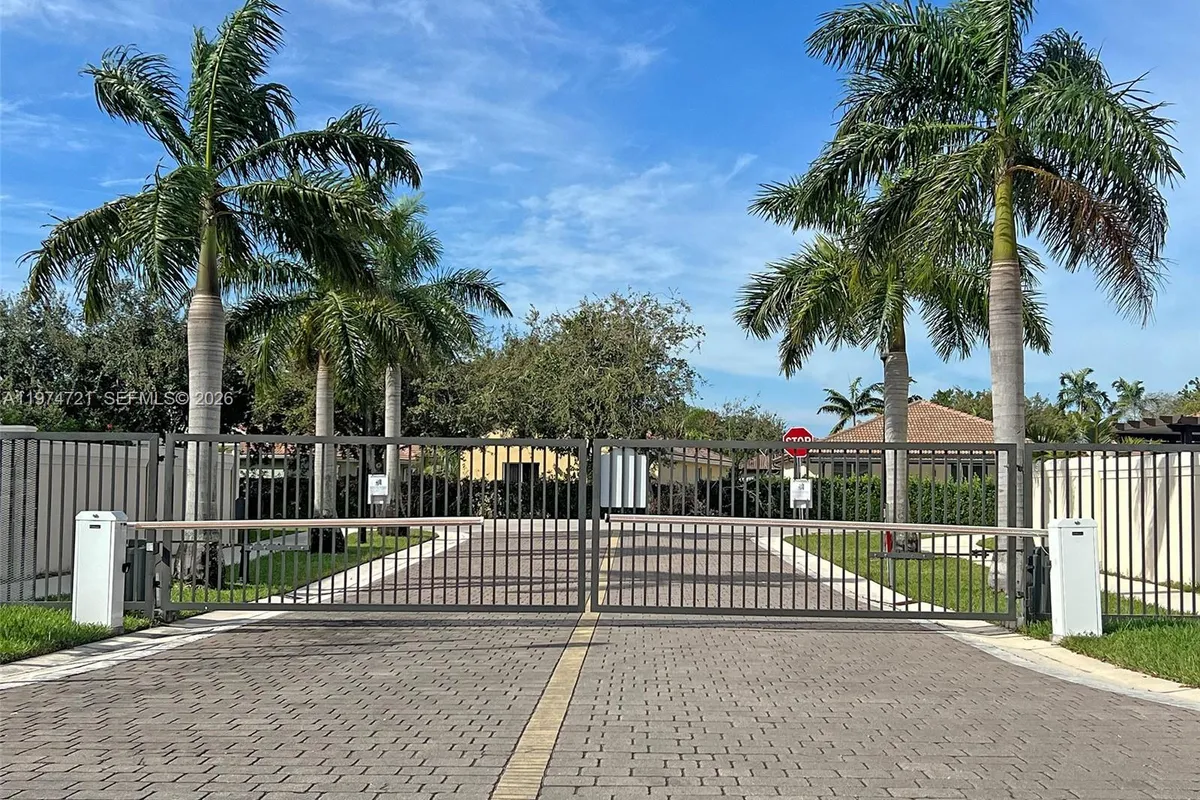 154 SE 23rd Ter, Homestead FL 33033