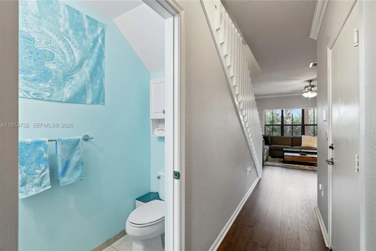 6073 Grand Cypress Cir W, Coconut Creek FL 33073