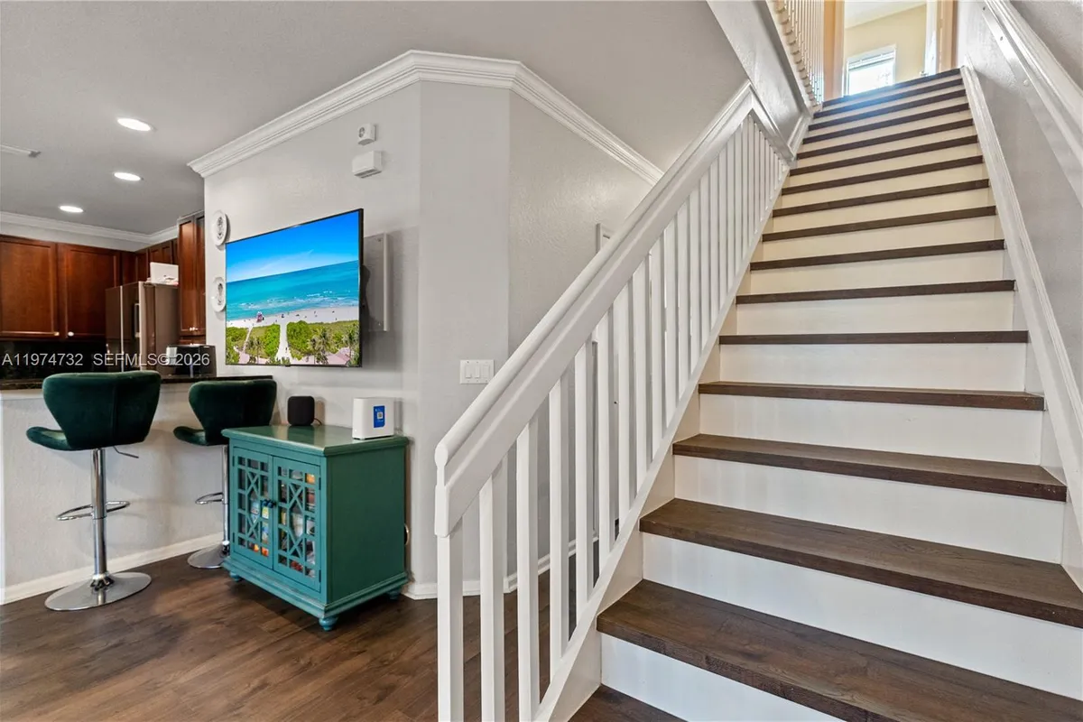 6073 Grand Cypress Cir W, Coconut Creek FL 33073