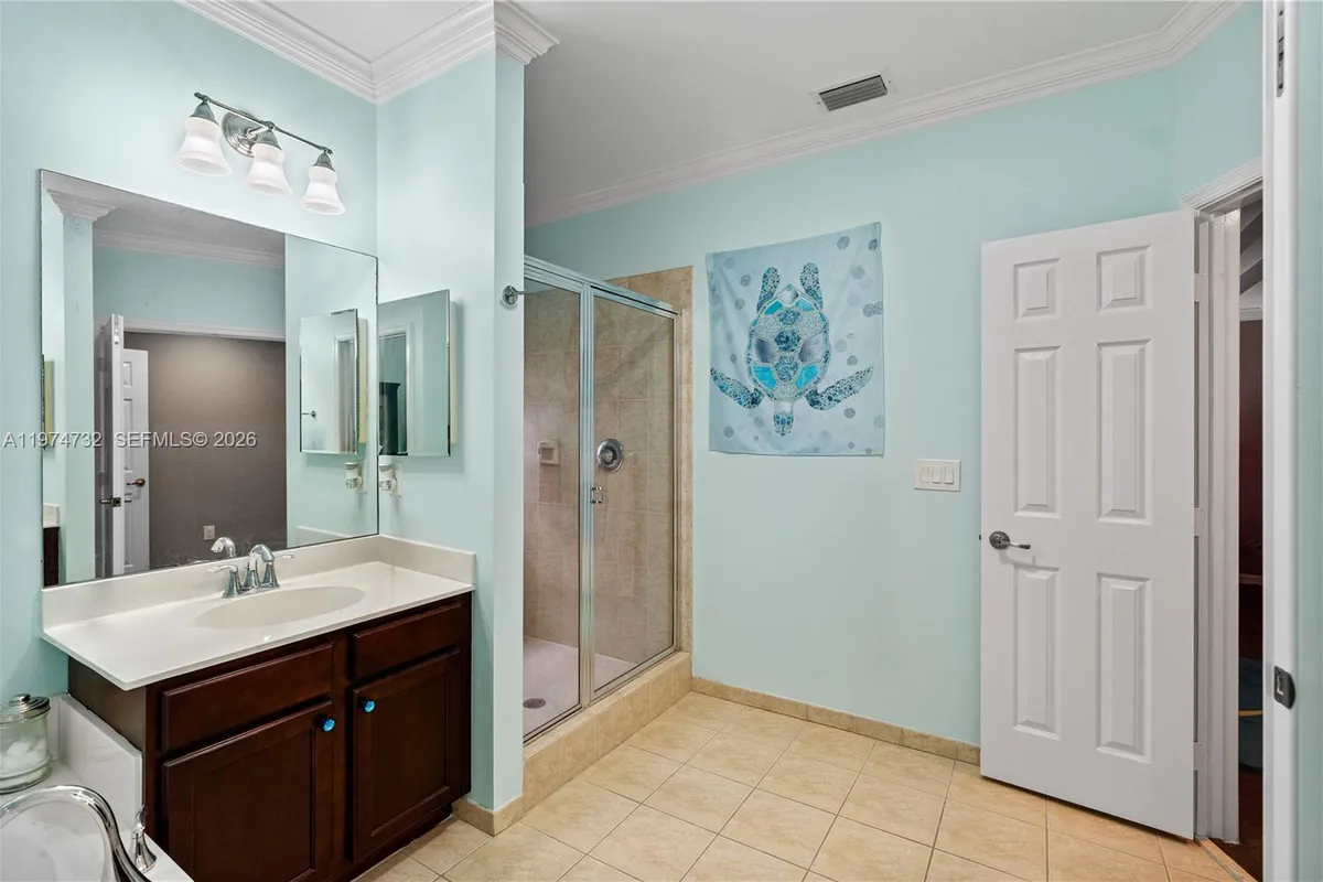 6073 Grand Cypress Cir W, Coconut Creek FL 33073