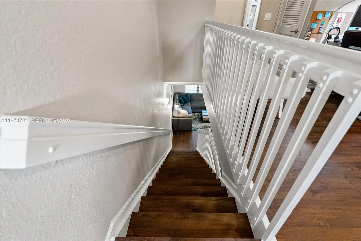 6073 Grand Cypress Cir W, Coconut Creek FL 33073