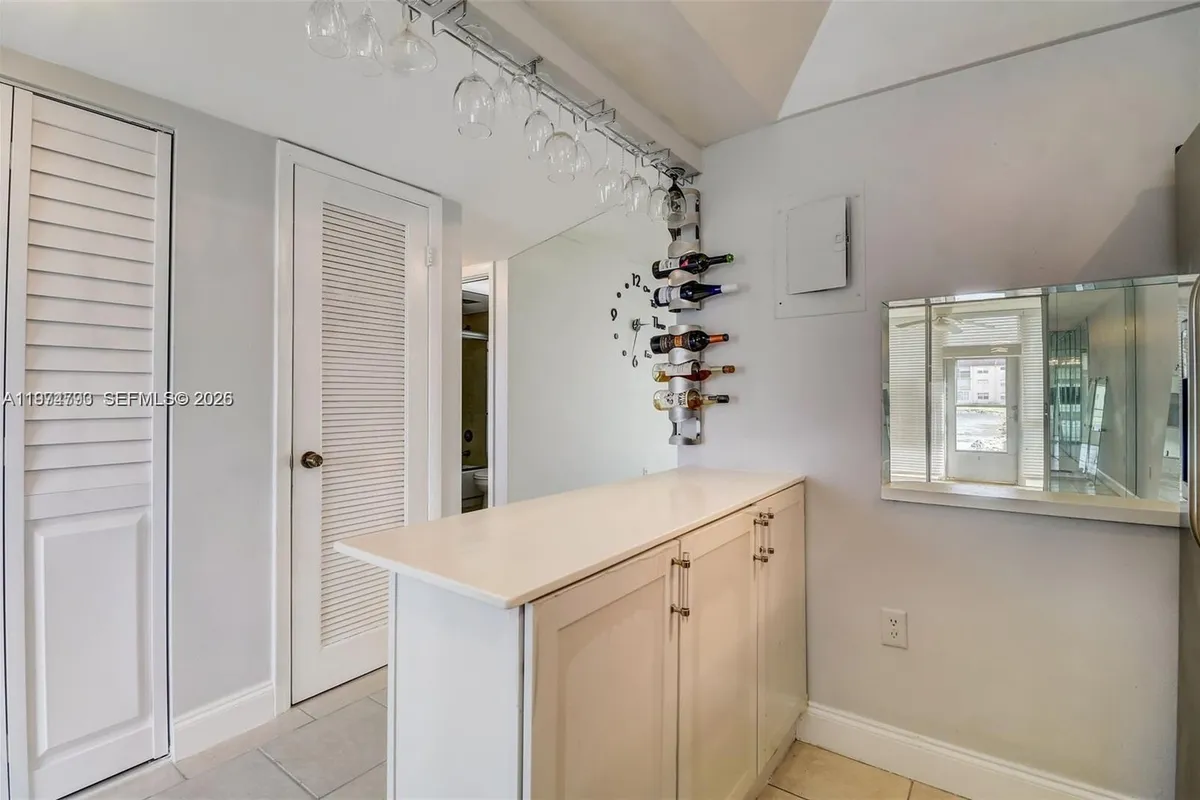 9001 SUNRISE LAKES BLVD # 109, Sunrise FL 33322