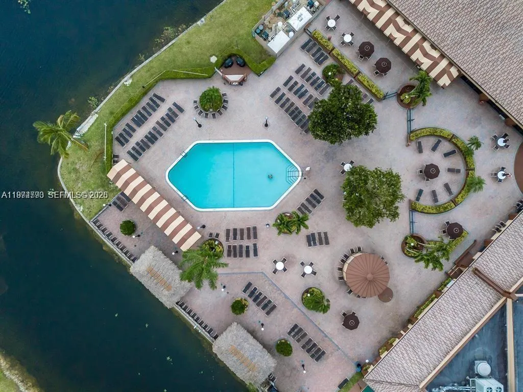 9001 SUNRISE LAKES BLVD # 109, Sunrise FL 33322