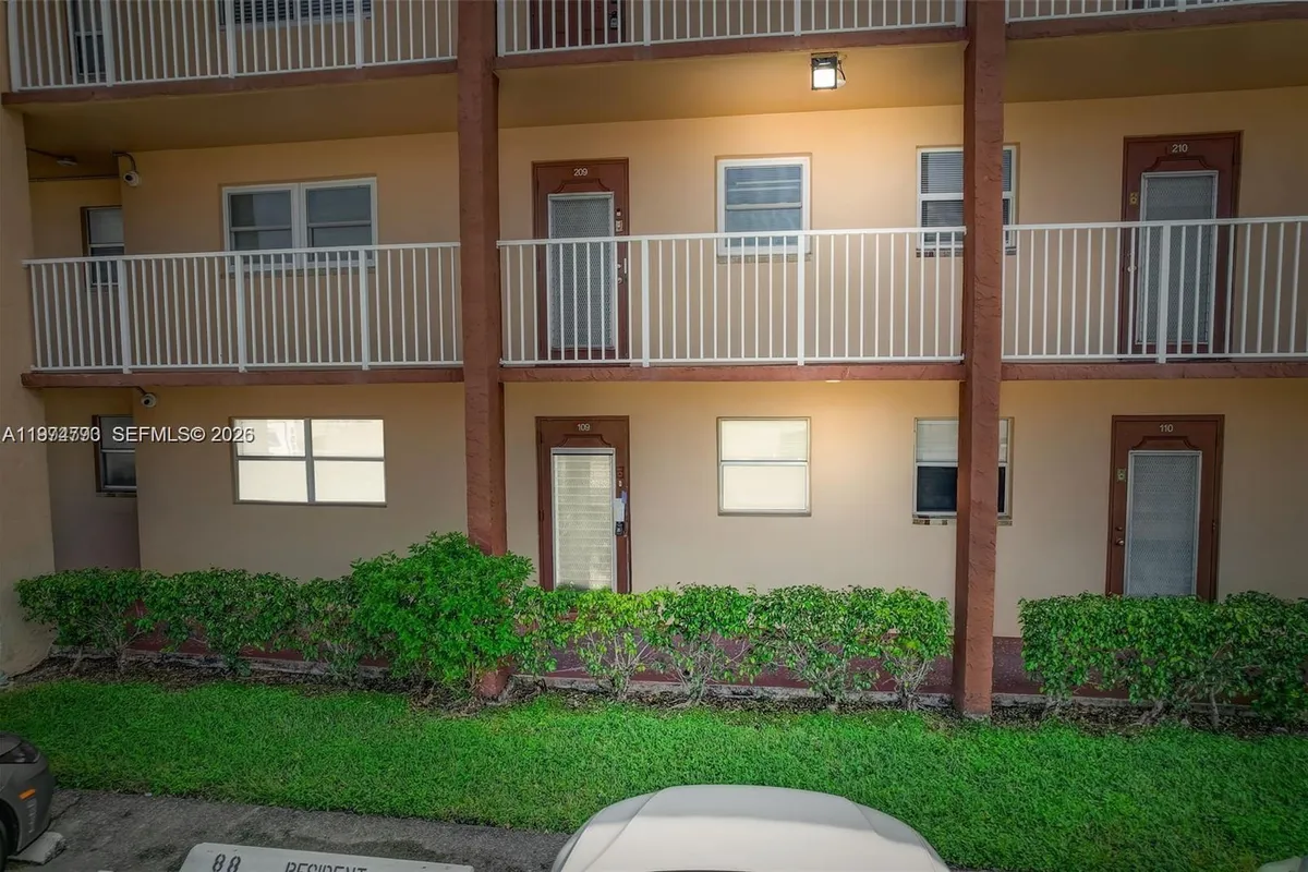 9001 SUNRISE LAKES BLVD # 109, Sunrise FL 33322