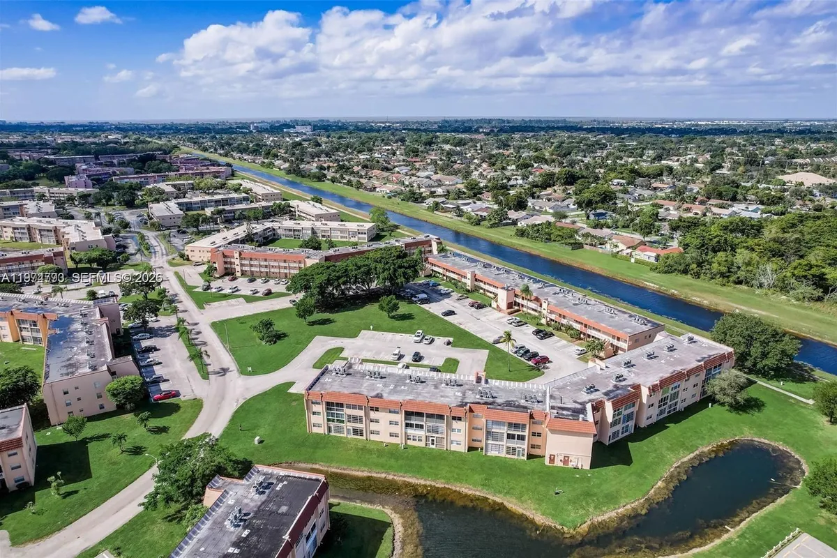 9001 SUNRISE LAKES BLVD # 109, Sunrise FL 33322