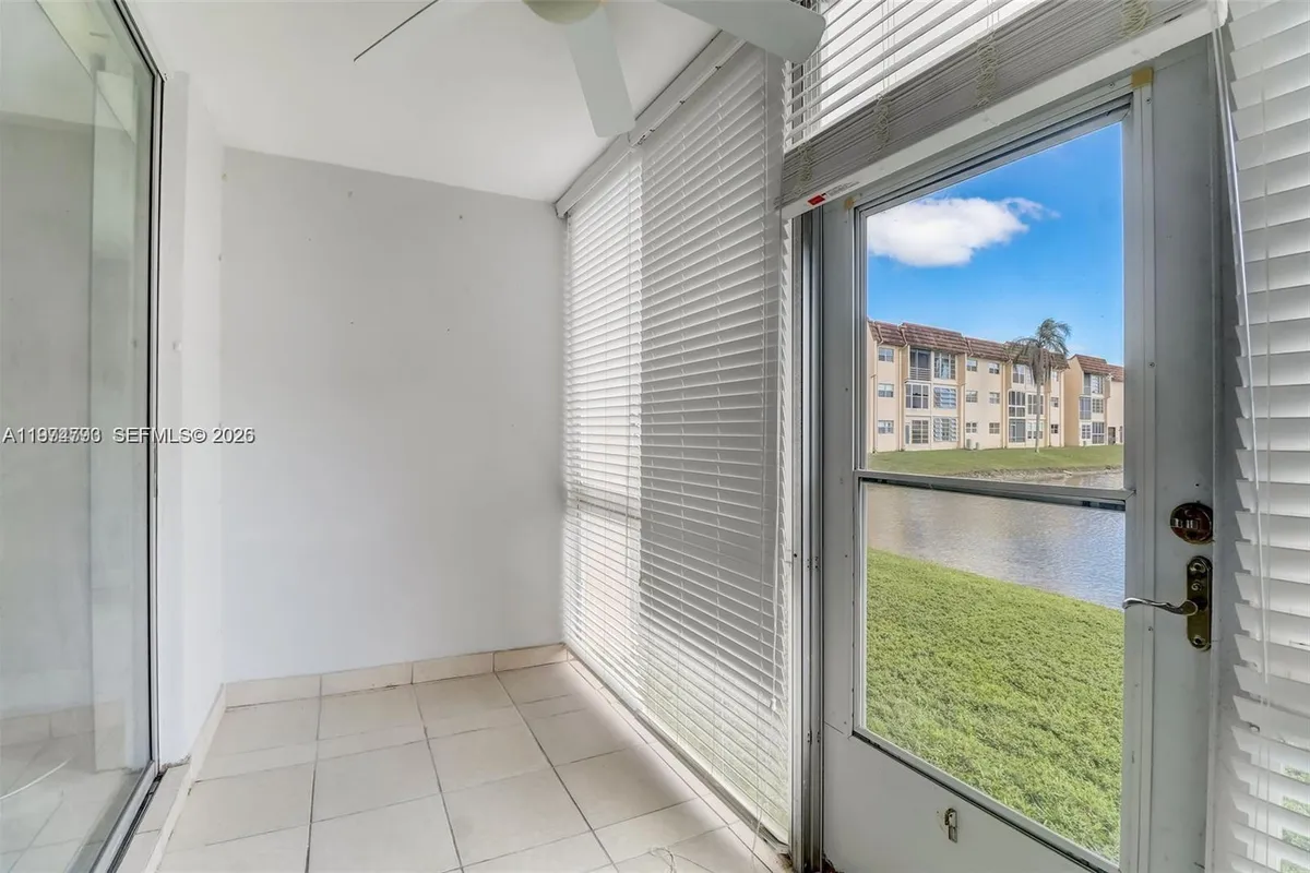 9001 SUNRISE LAKES BLVD # 109, Sunrise FL 33322