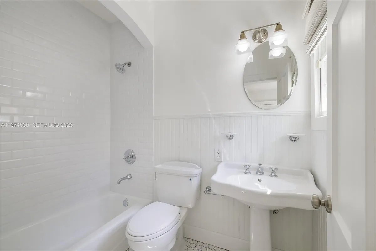 935 Escobar Ave, Coral Gables FL 33134