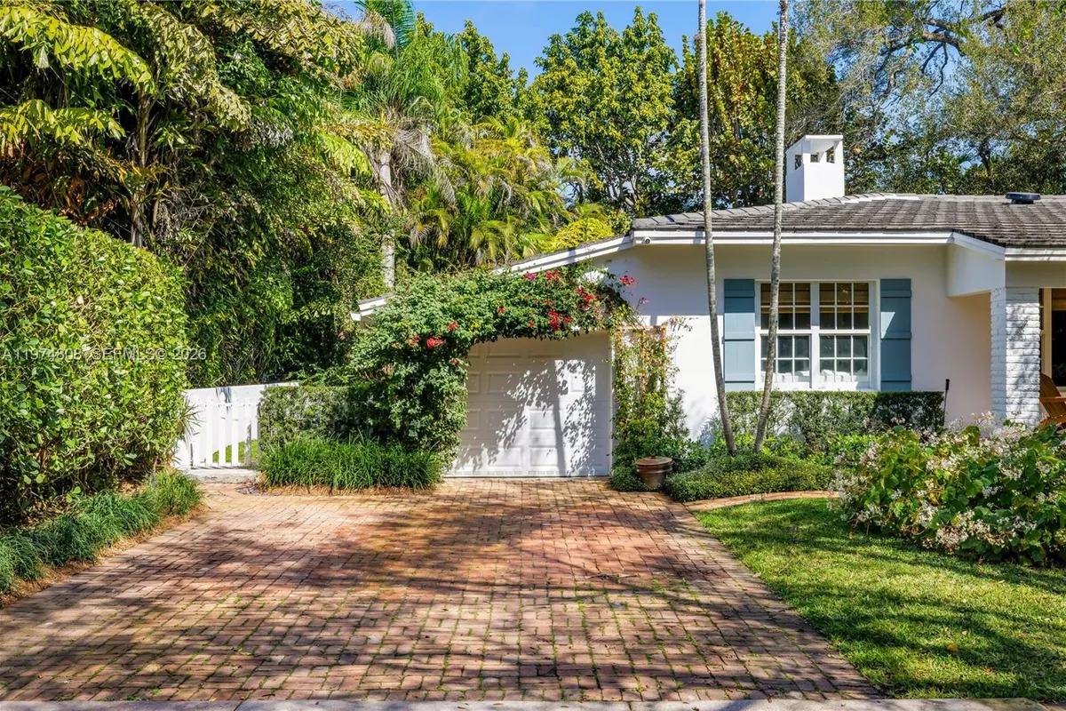 935 Escobar Ave, Coral Gables FL 33134