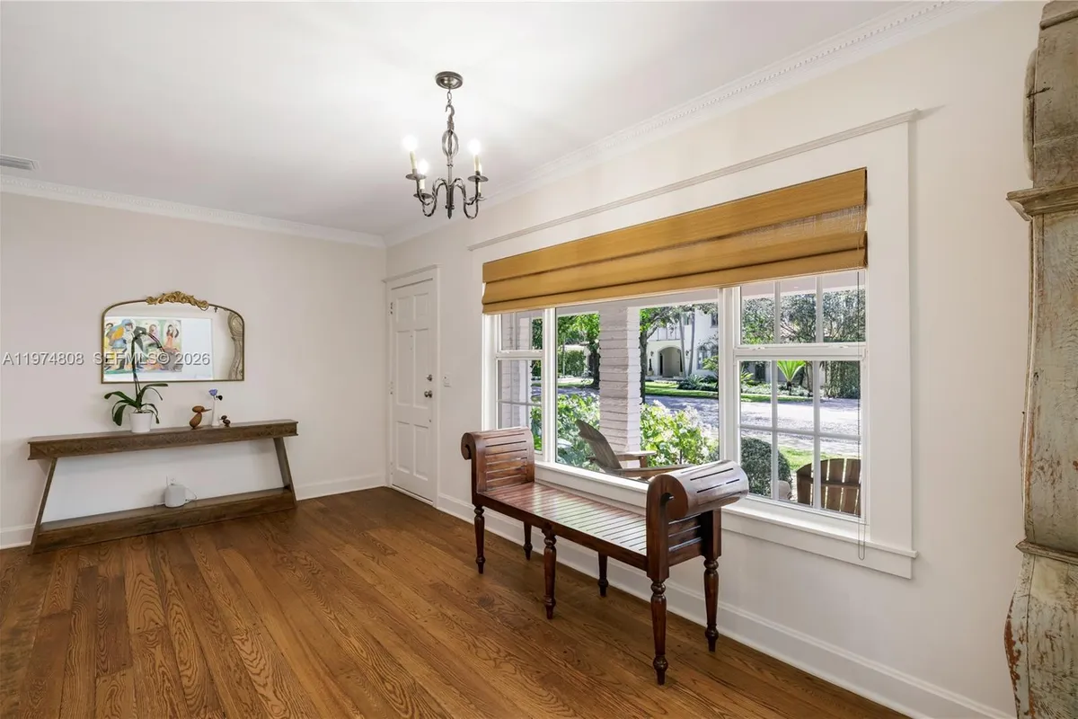 935 Escobar Ave, Coral Gables FL 33134