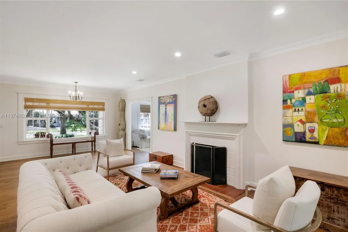 935 Escobar Ave, Coral Gables FL 33134