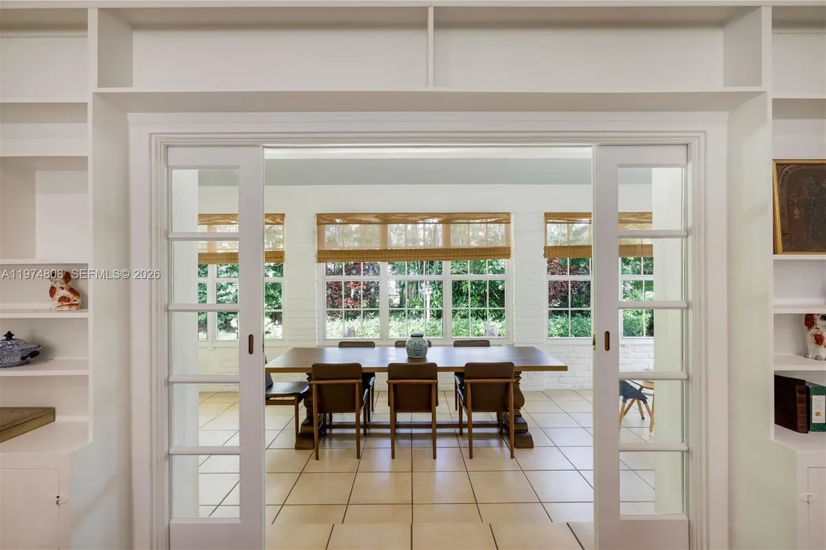 935 Escobar Ave, Coral Gables FL 33134