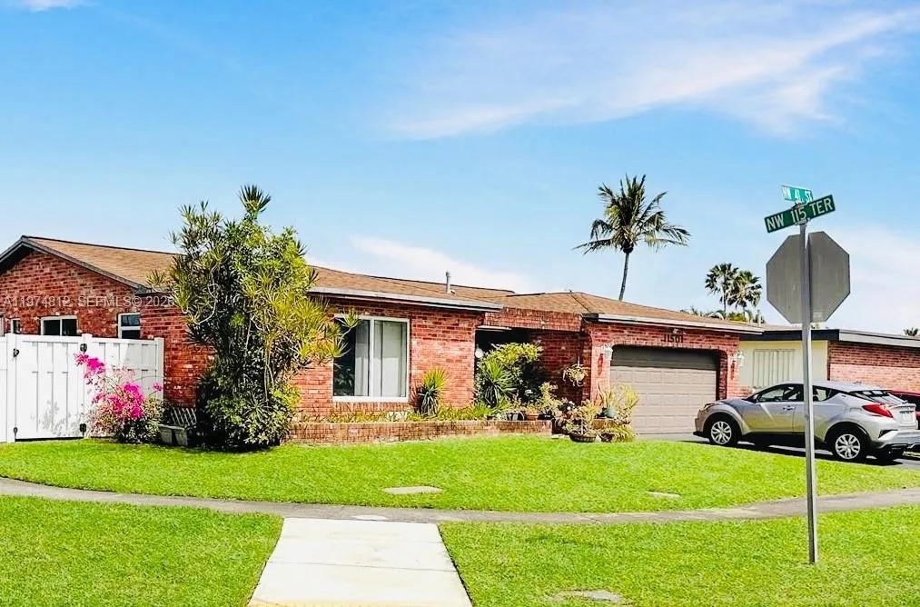 4 bedroom 2 bath for sale at 11501 NW 41st St, Sunrise FL 33323