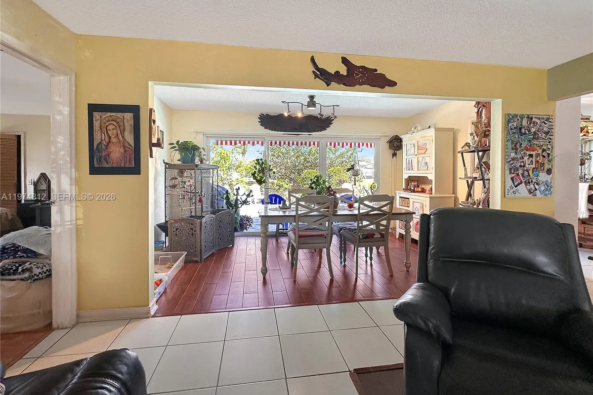 11501 NW 41st St, Sunrise FL 33323