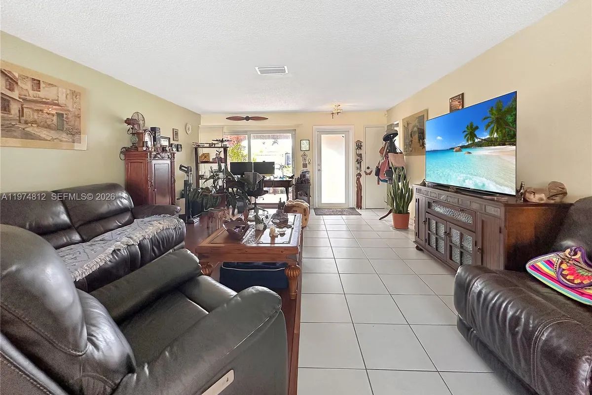 11501 NW 41st St, Sunrise FL 33323