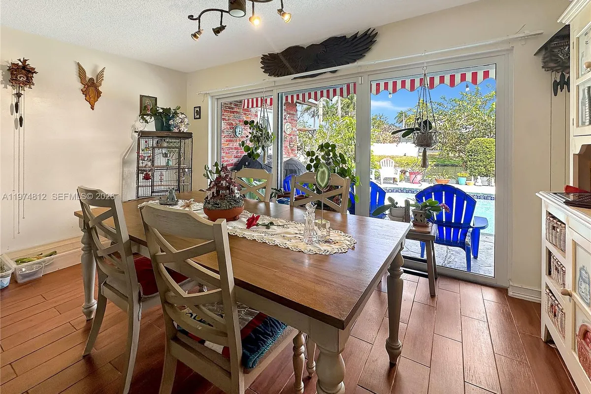 11501 NW 41st St, Sunrise FL 33323