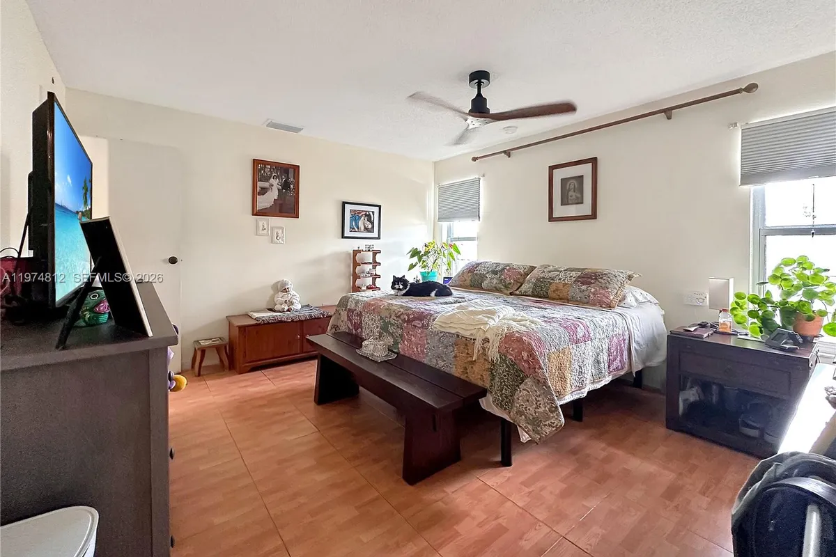 11501 NW 41st St, Sunrise FL 33323