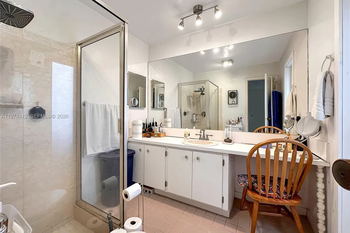 11501 NW 41st St, Sunrise FL 33323