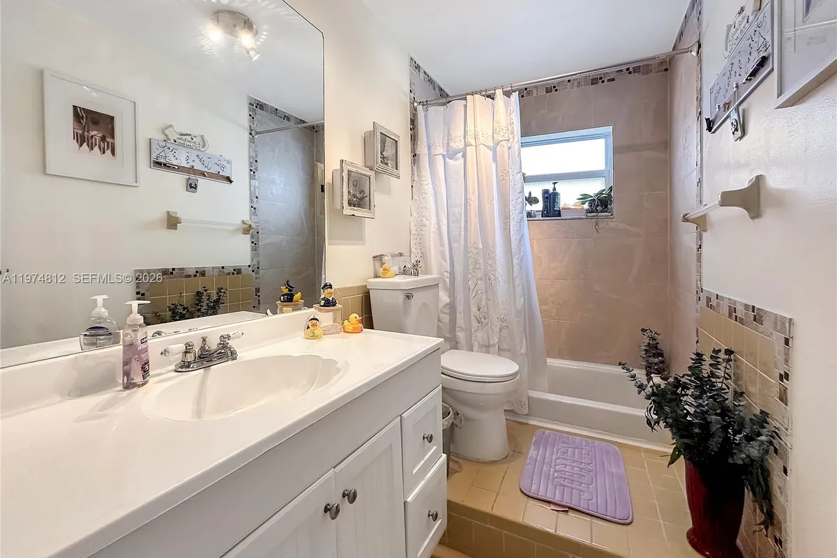 11501 NW 41st St, Sunrise FL 33323