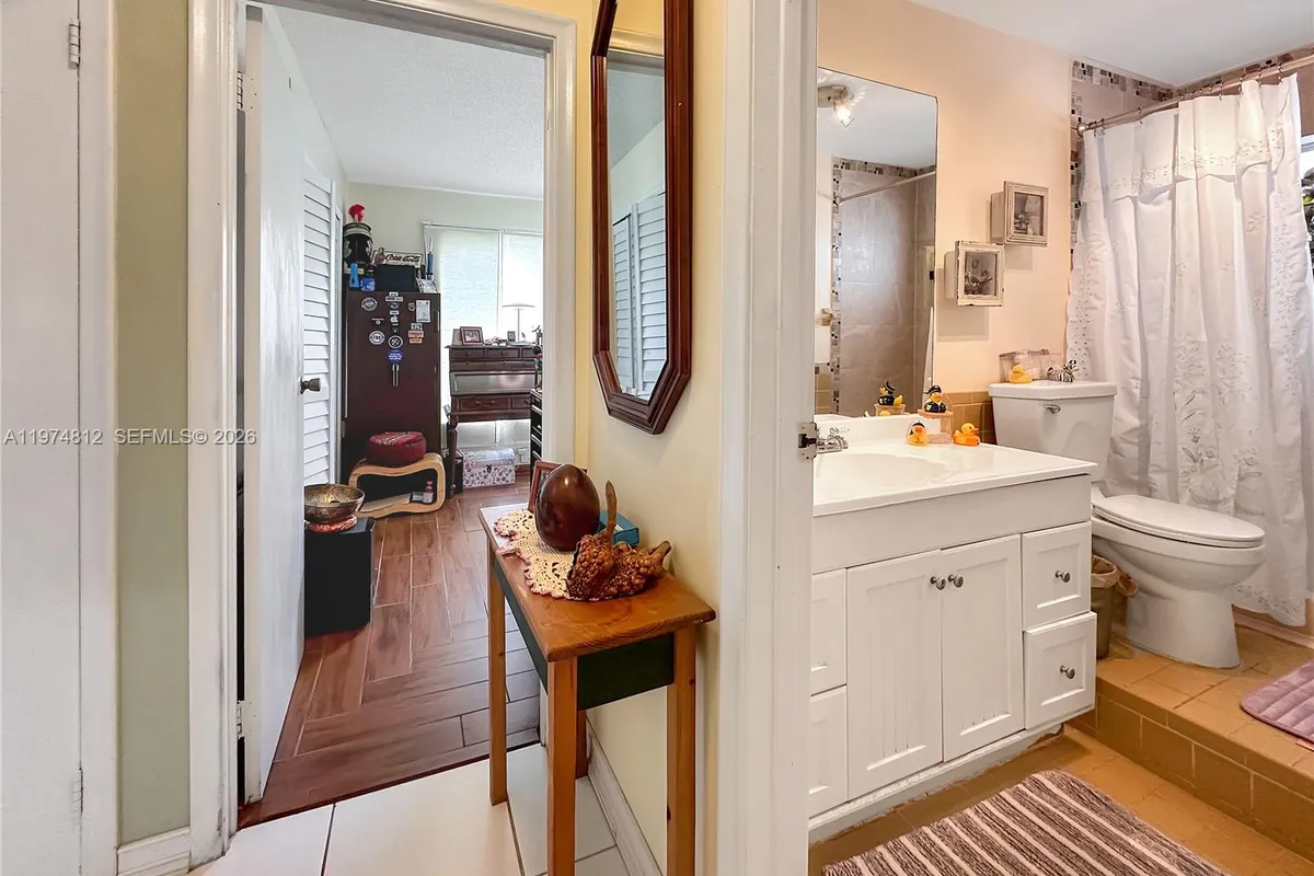 11501 NW 41st St, Sunrise FL 33323