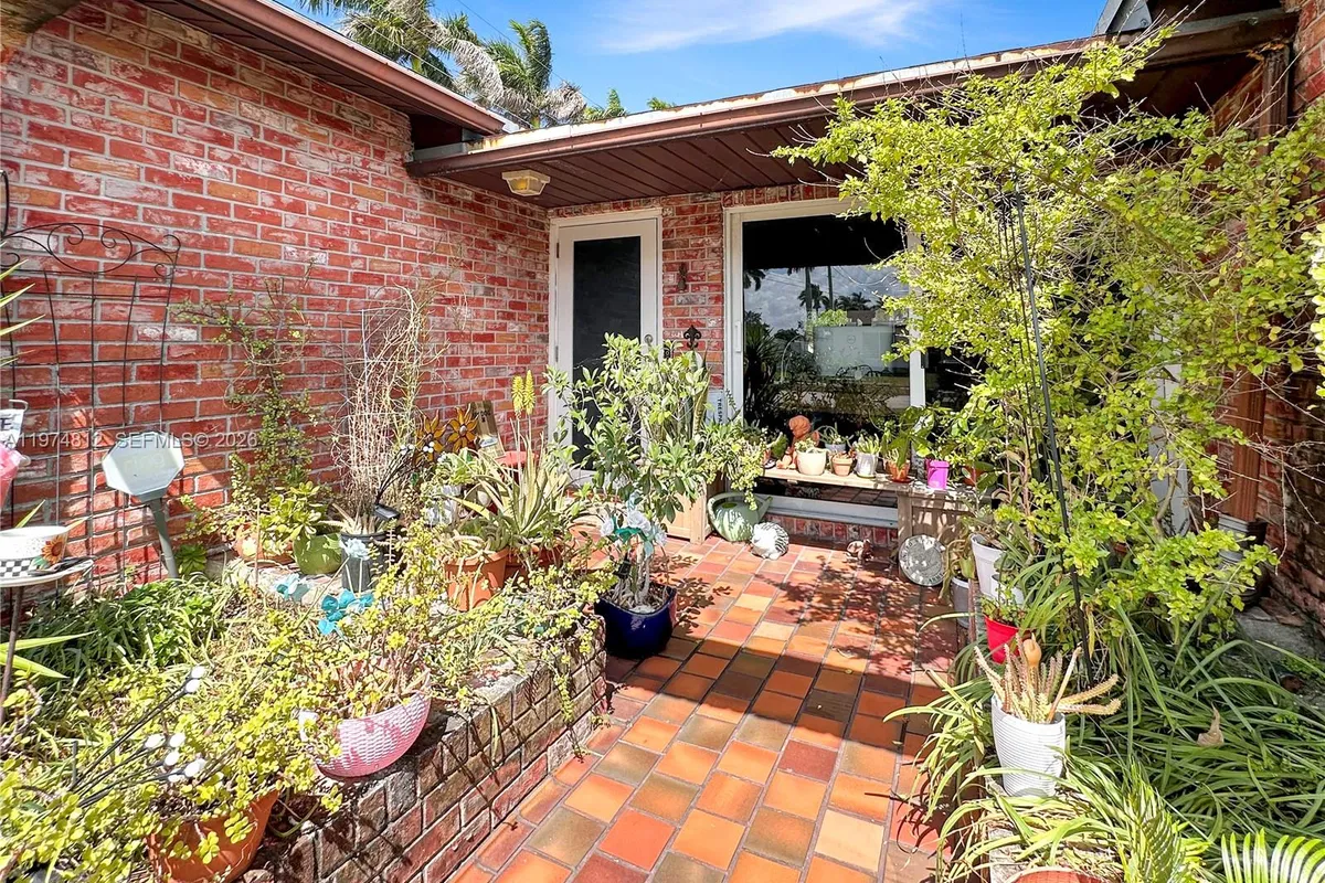 11501 NW 41st St, Sunrise FL 33323