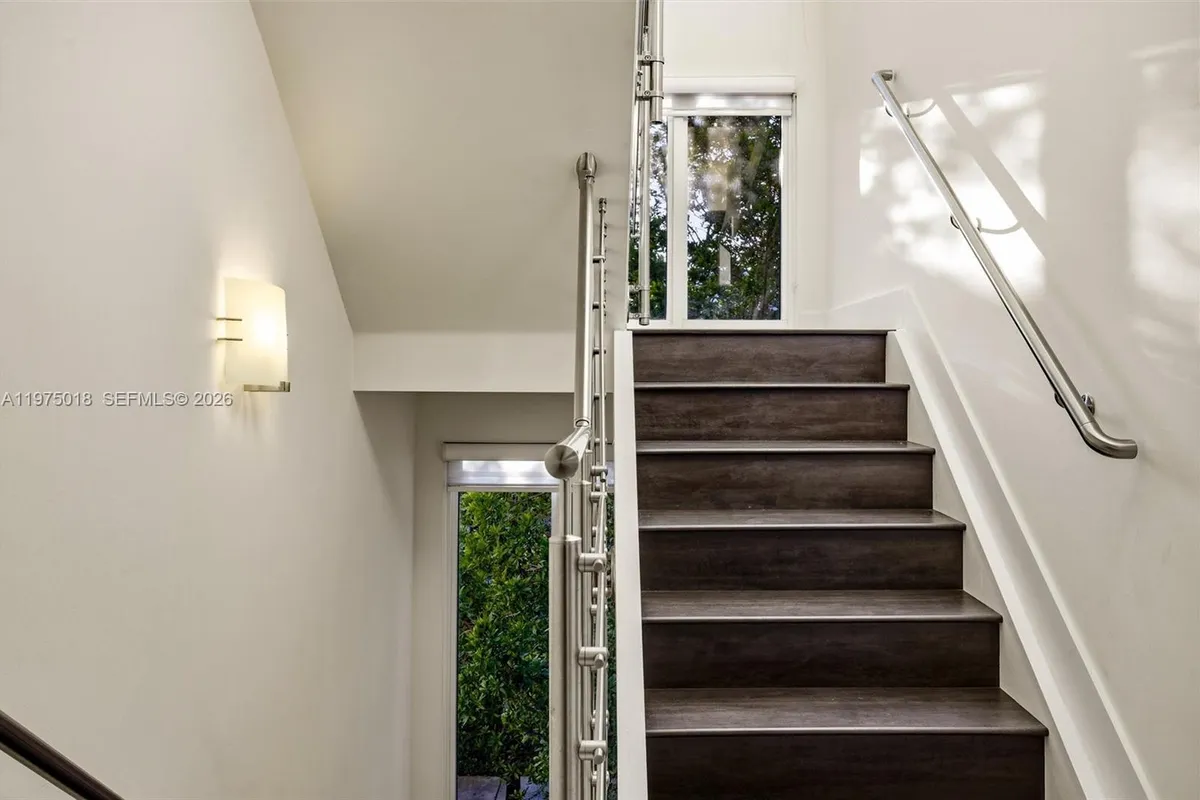 6671 NW 105th Pl # 6671, Doral FL 33178