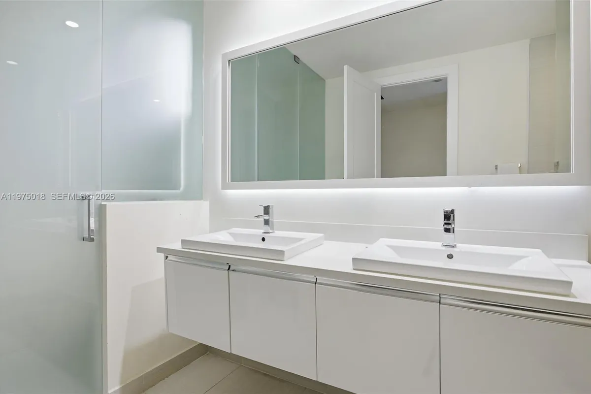 6671 NW 105th Pl # 6671, Doral FL 33178