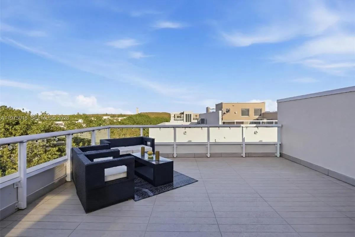 6671 NW 105th Pl # 6671, Doral FL 33178