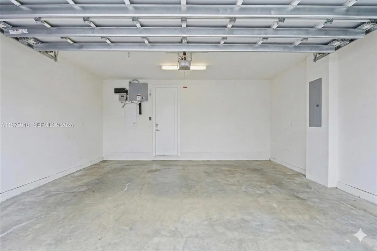 6671 NW 105th Pl # 6671, Doral FL 33178