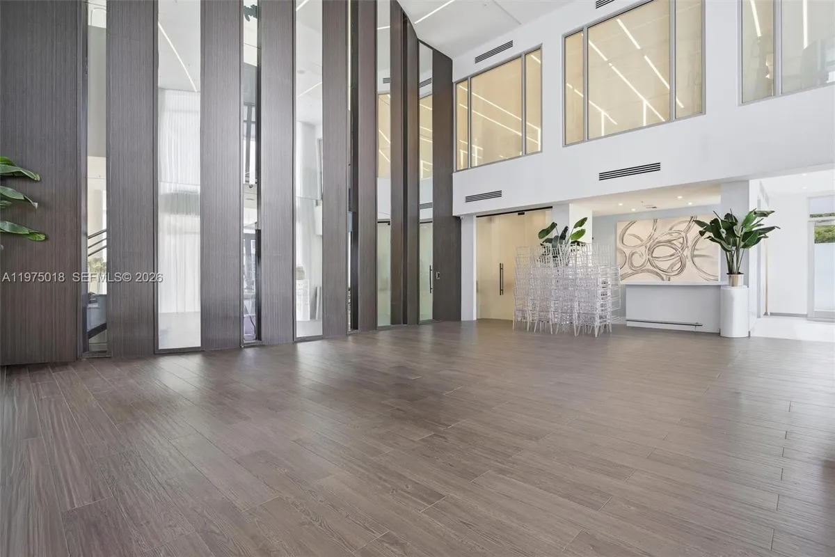 6671 NW 105th Pl # 6671, Doral FL 33178