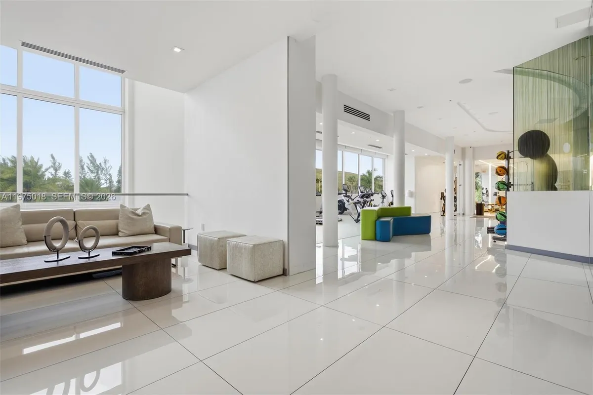 6671 NW 105th Pl # 6671, Doral FL 33178