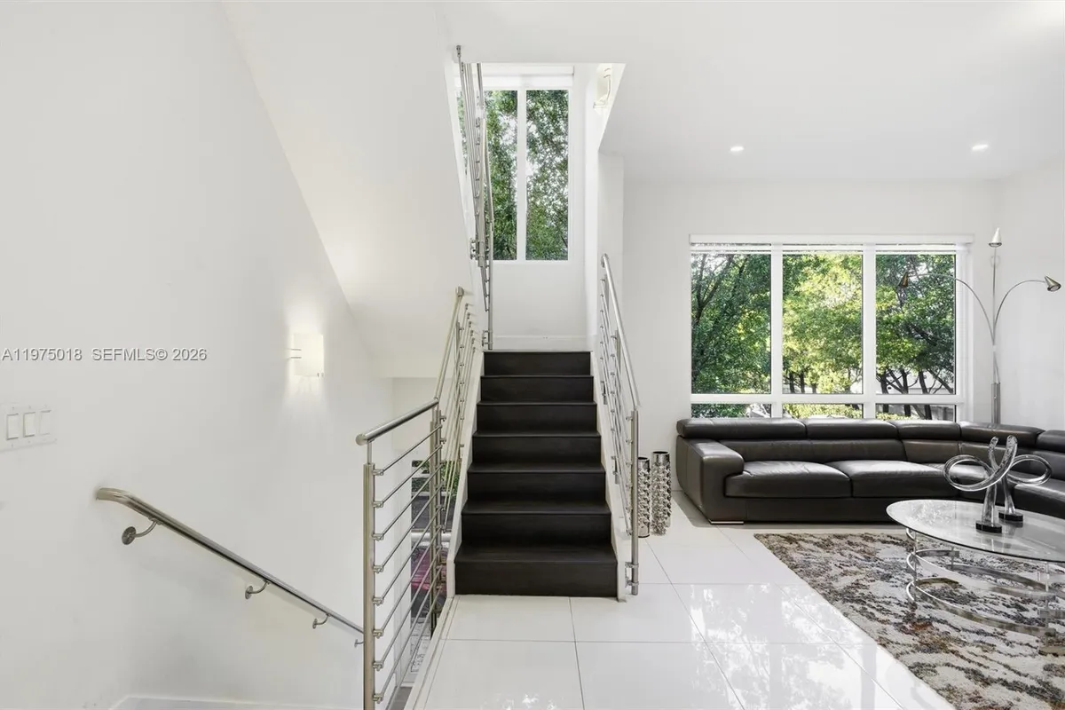 6671 NW 105th Pl # 6671, Doral FL 33178