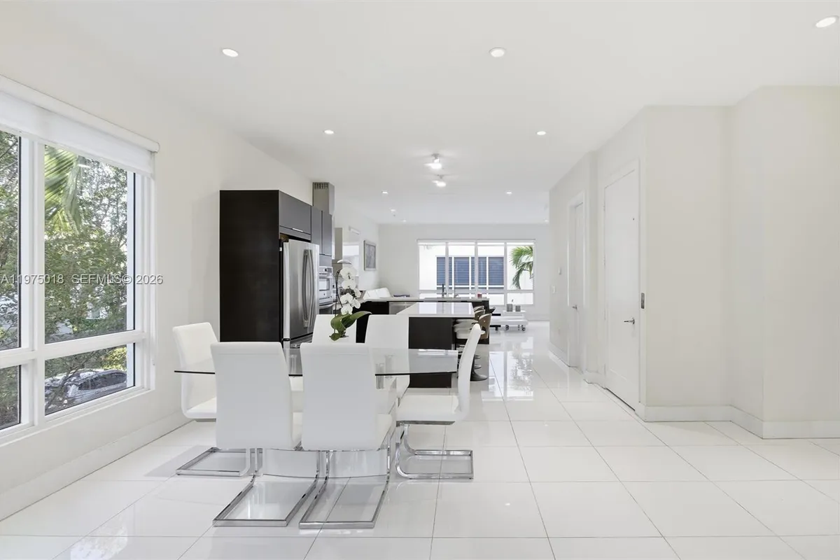 6671 NW 105th Pl # 6671, Doral FL 33178