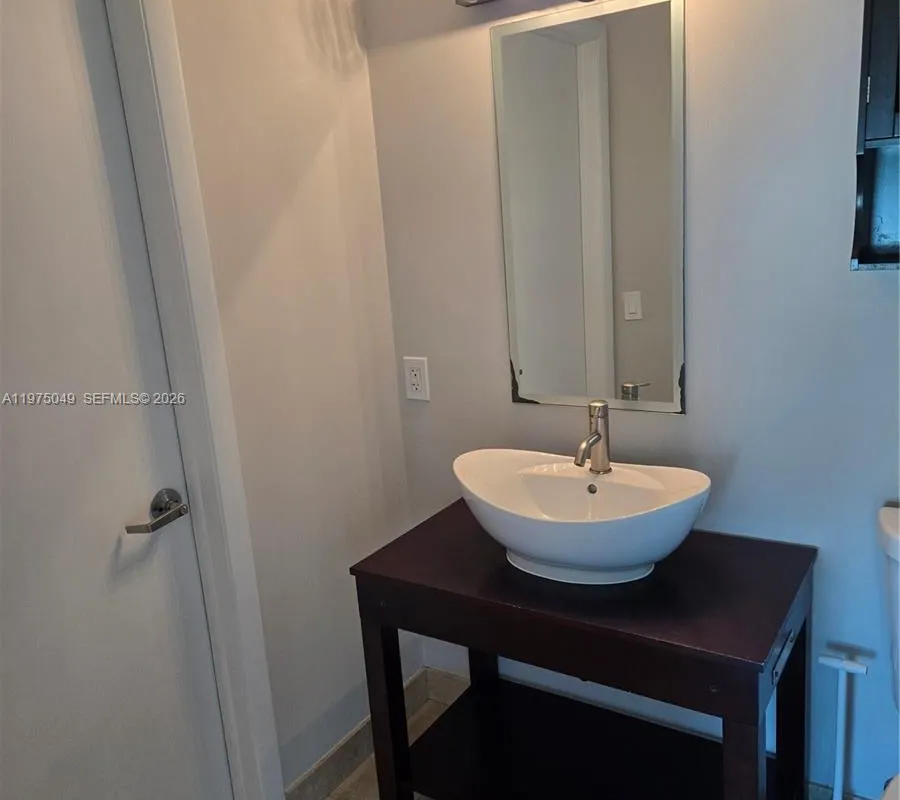 350 S Miami Ave # 3507, Miami FL 33130