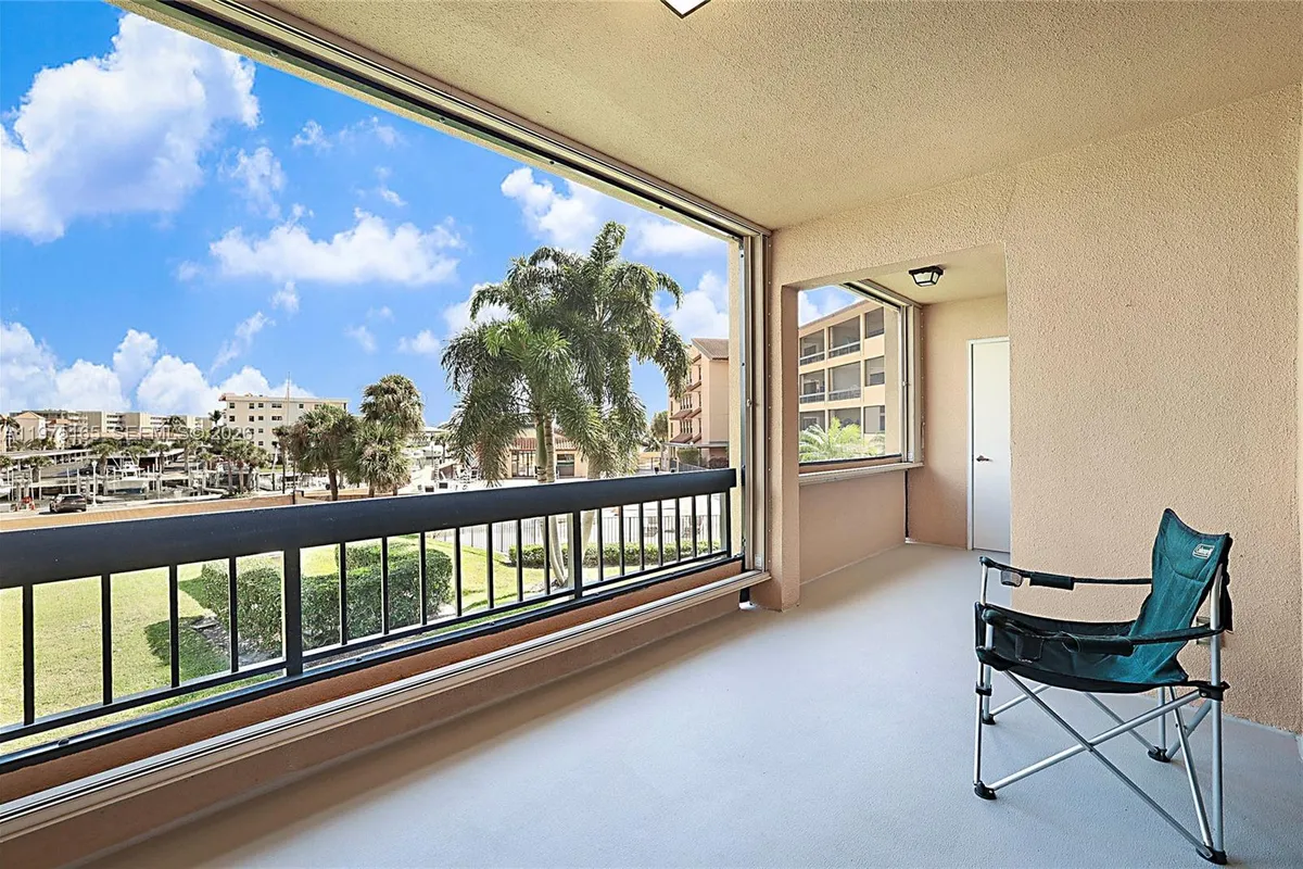 1036 Us Highway 1 # 216, North Palm Beach FL 33408