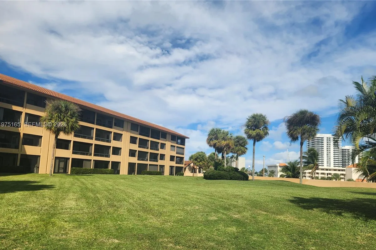 1036 Us Highway 1 # 216, North Palm Beach FL 33408