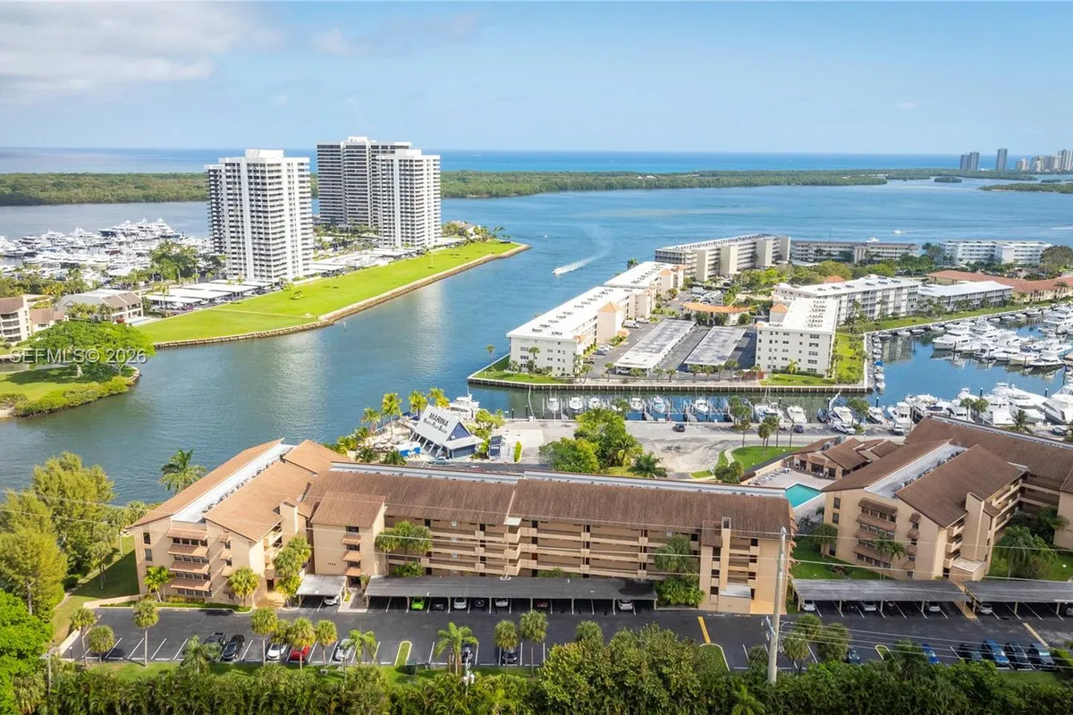 1036 Us Highway 1 # 216, North Palm Beach FL 33408