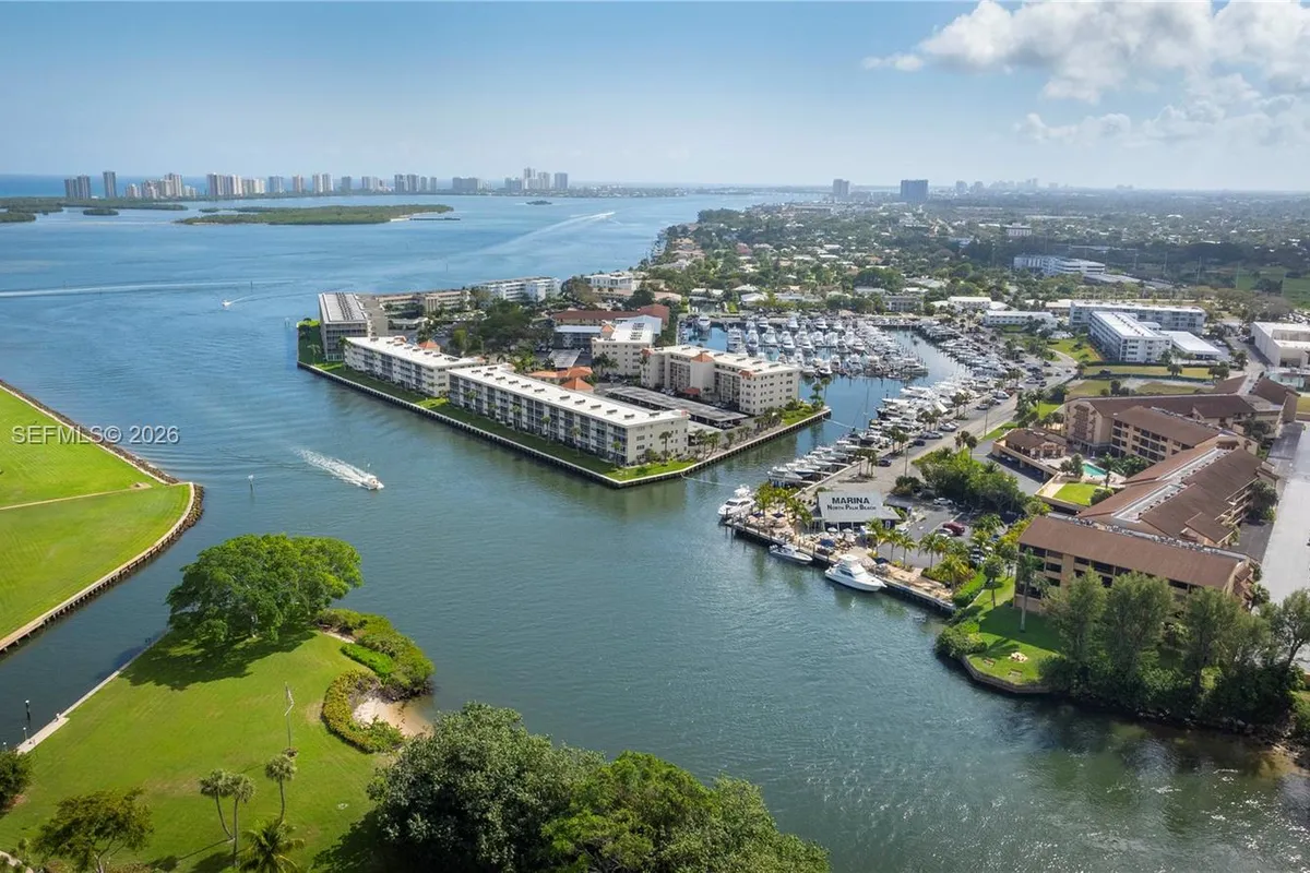 1036 Us Highway 1 # 216, North Palm Beach FL 33408