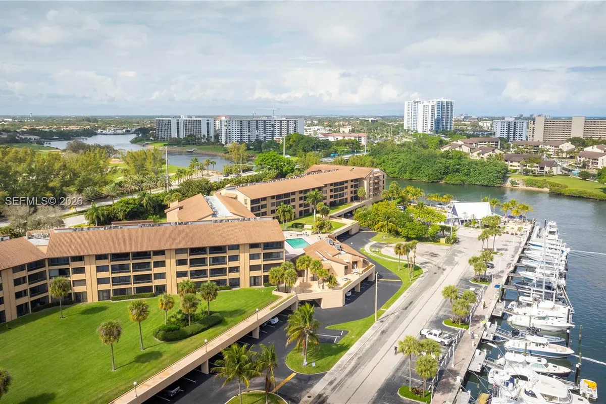 1036 Us Highway 1 # 216, North Palm Beach FL 33408