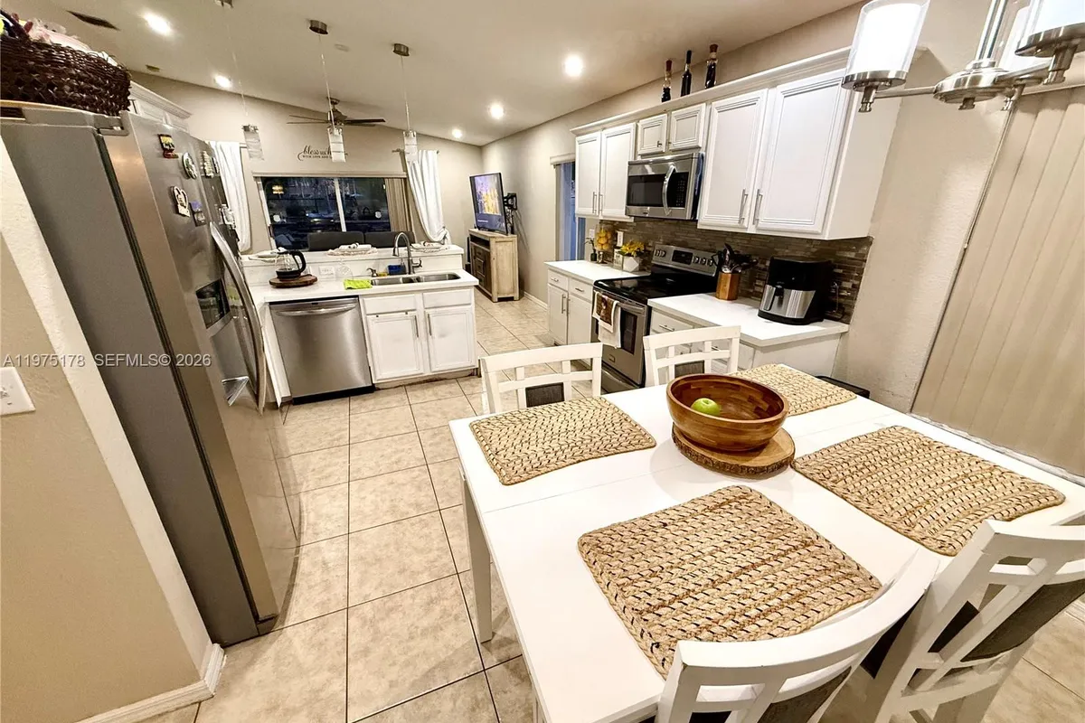 12718 SW 47th St, Miramar FL 33027