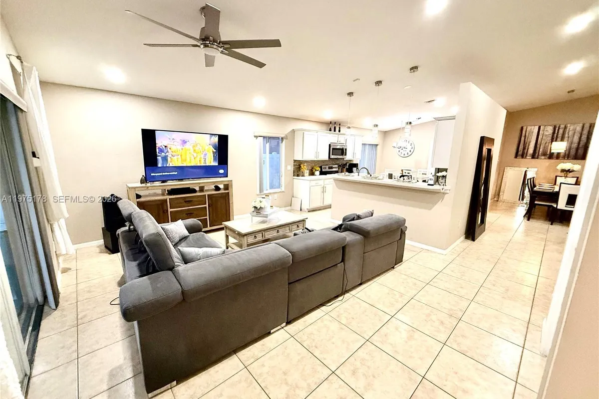 12718 SW 47th St, Miramar FL 33027