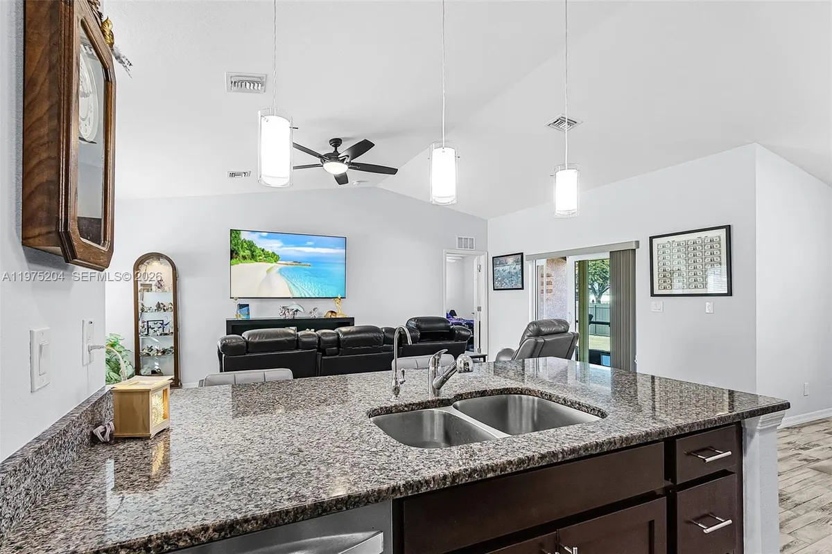 9032 Meadow Circle, La Belle FL 33935