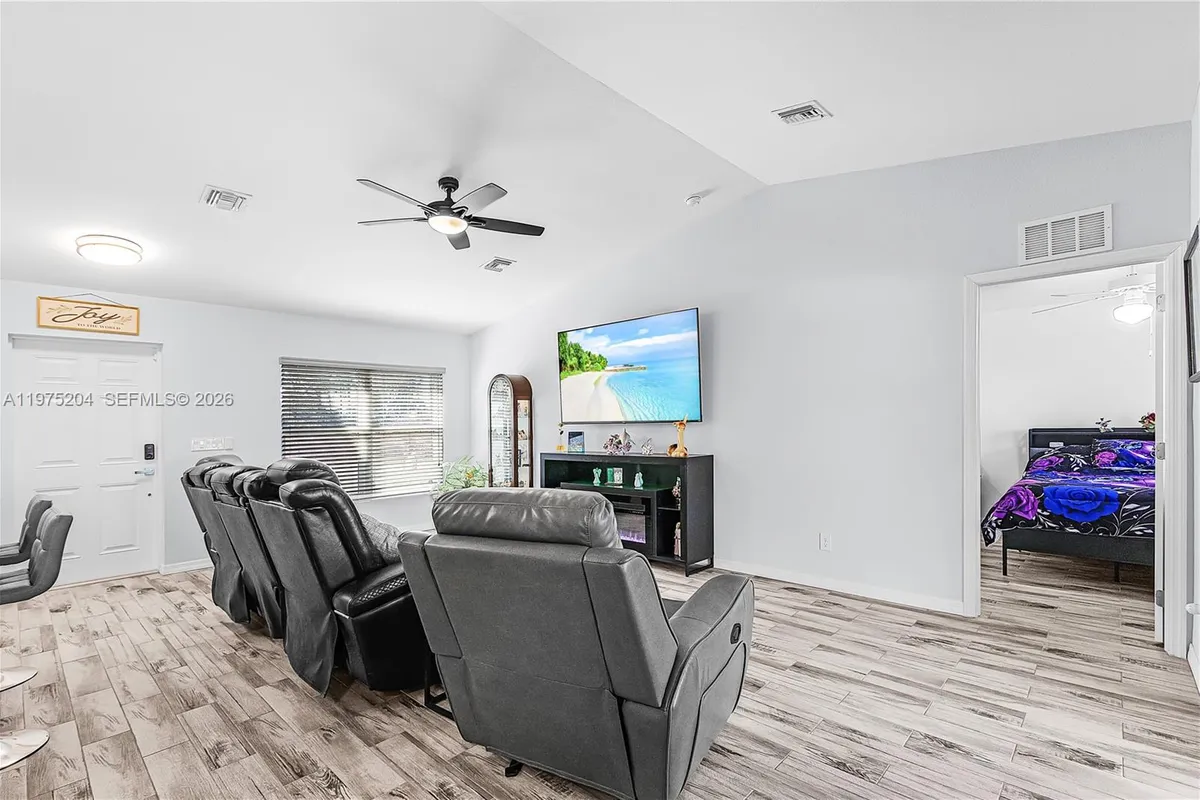 9032 Meadow Circle, La Belle FL 33935