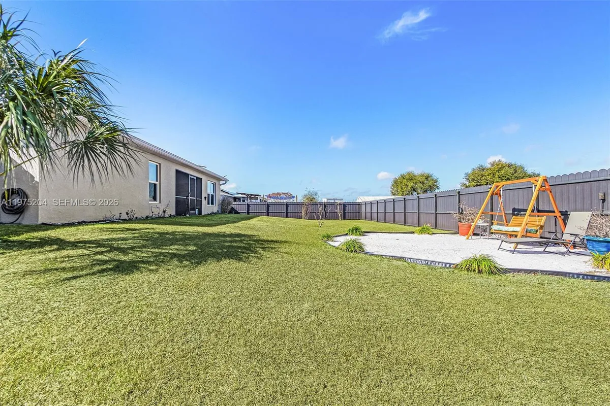 9032 Meadow Circle, La Belle FL 33935