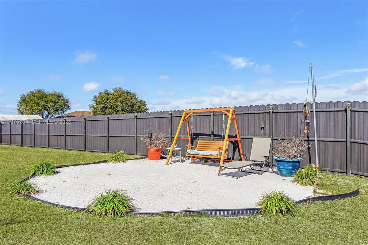 9032 Meadow Circle, La Belle FL 33935