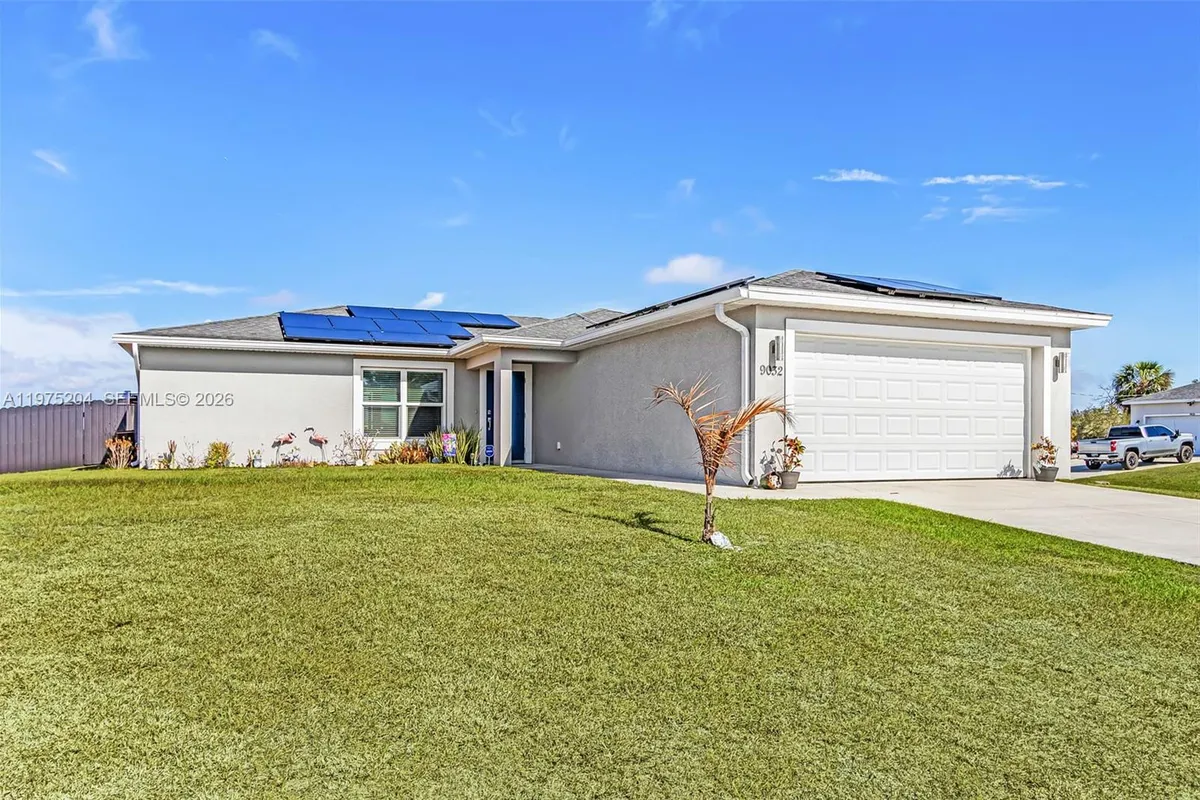 9032 Meadow Circle, La Belle FL 33935