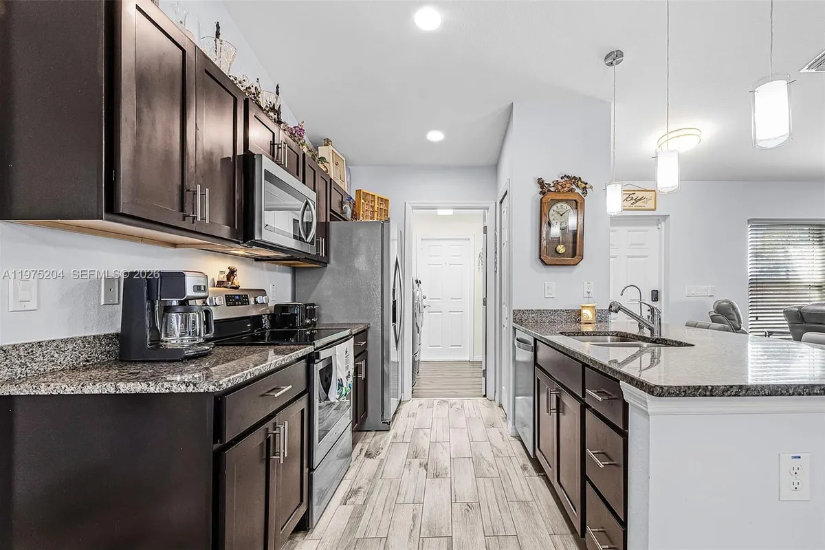 9032 Meadow Circle, La Belle FL 33935