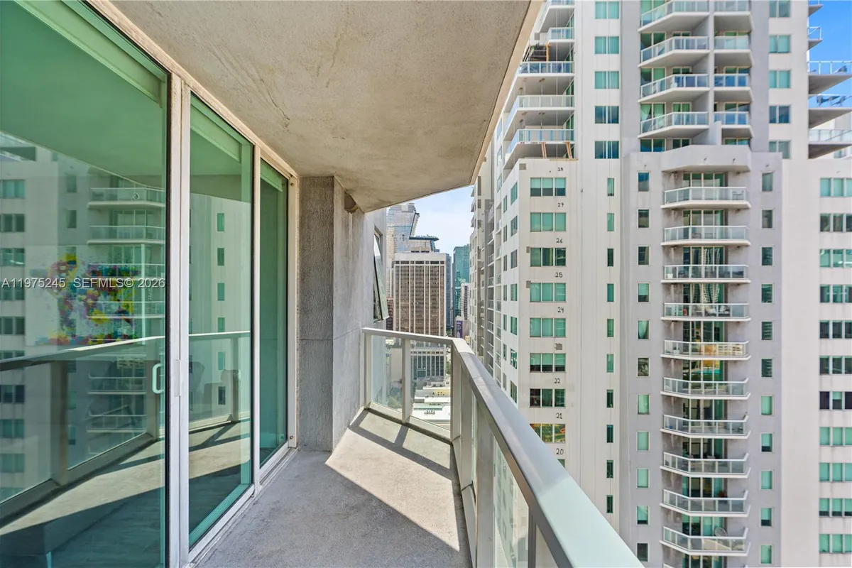 244 Biscayne Blvd # 2410, Miami FL 33132