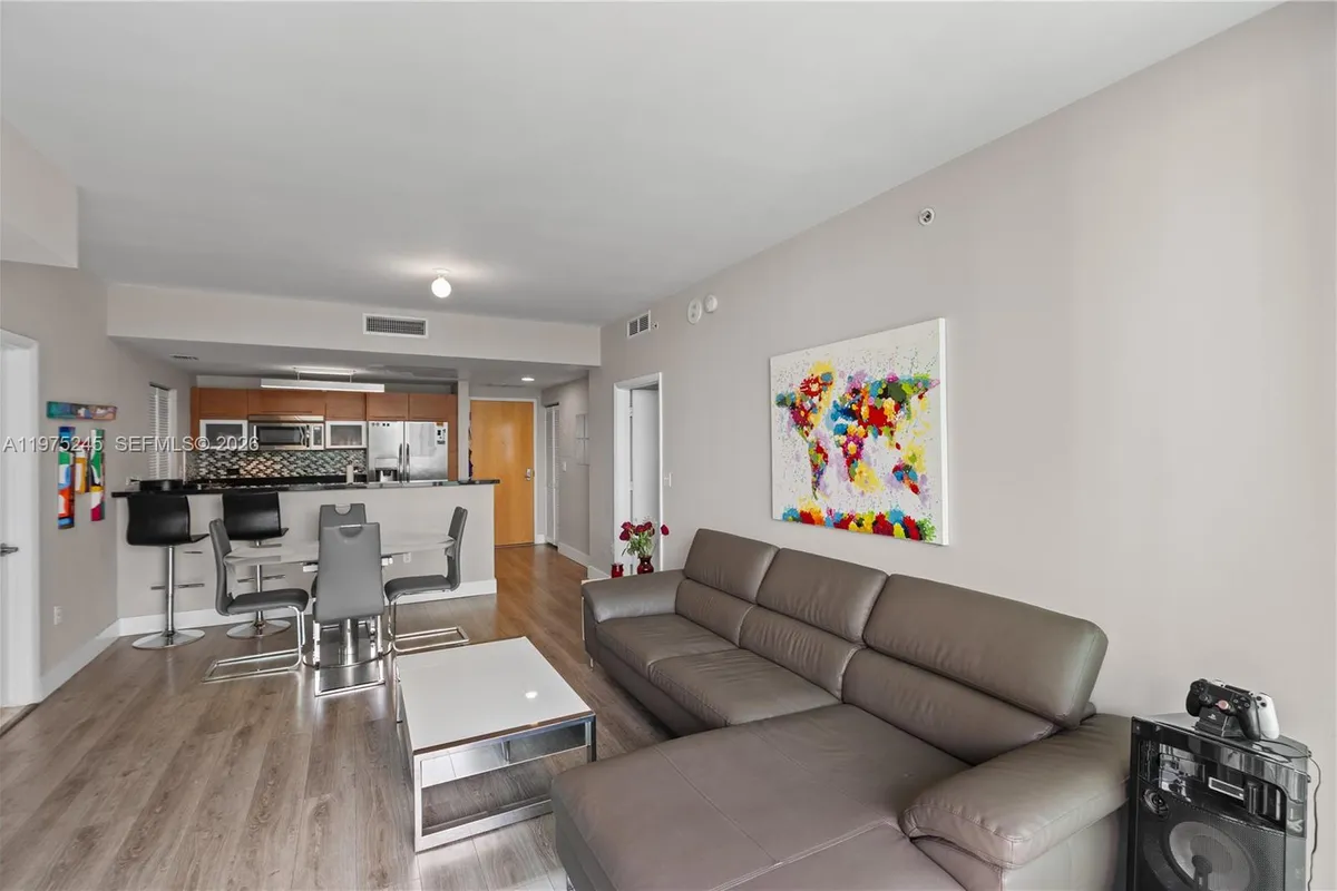 244 Biscayne Blvd # 2410, Miami FL 33132